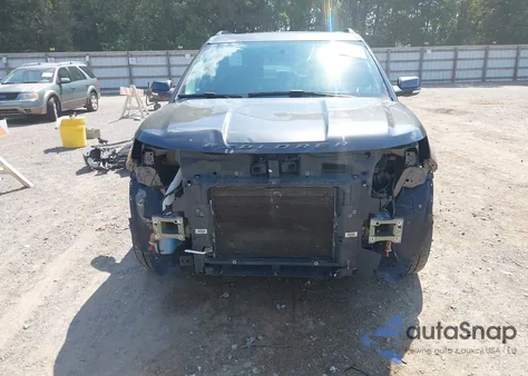 2017 Ford Explorer Xlt z USA, uszkodzony, nr VIN 1FM5K8D83HGE10420